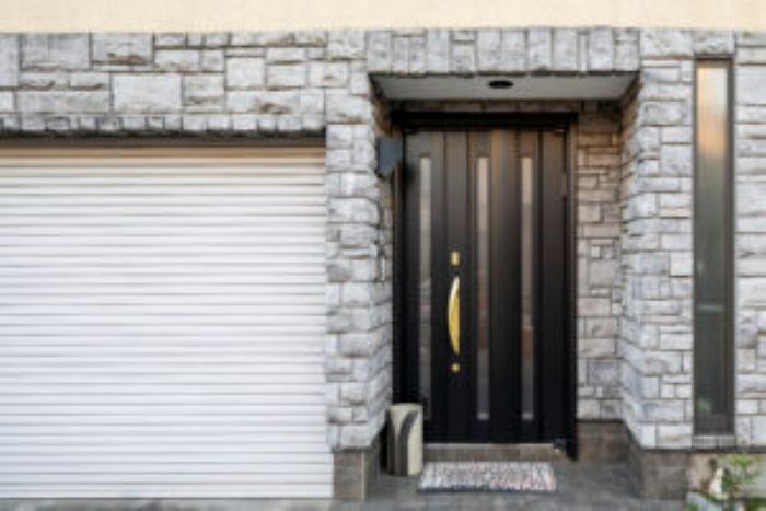 Dark House Entrance Japanese Building 300X200 1