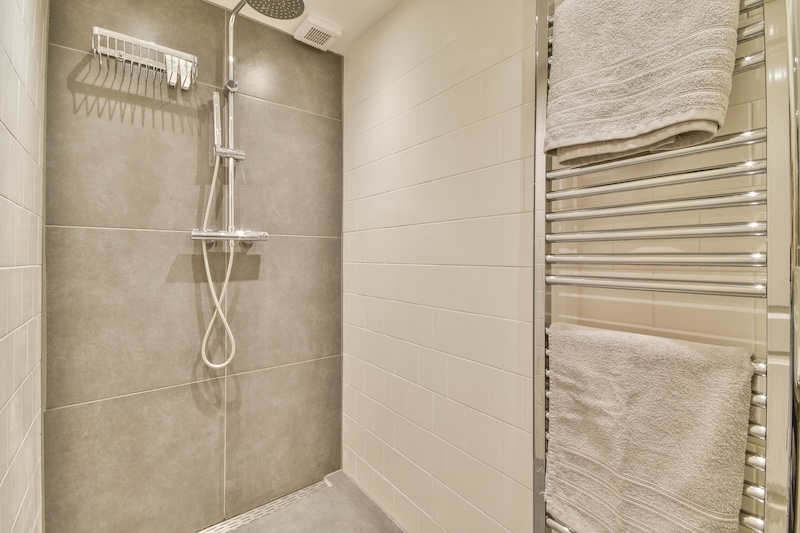 Modern Shower Stall